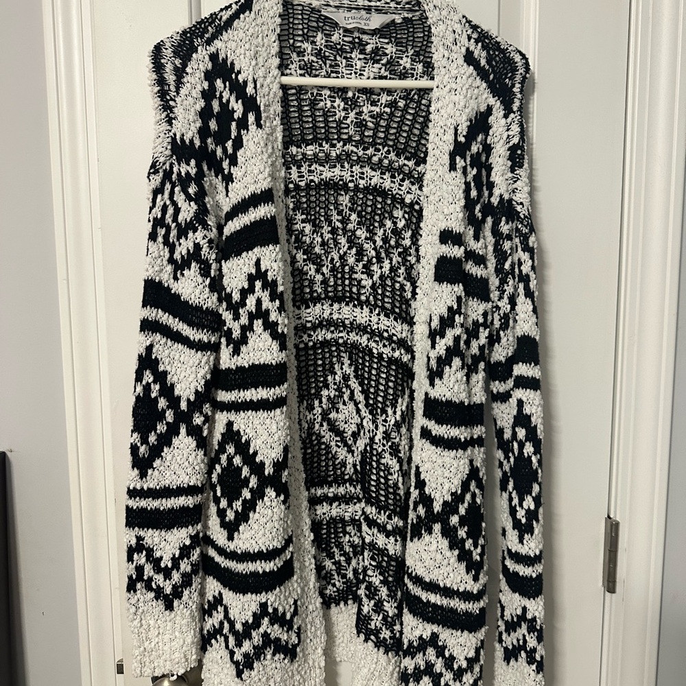Cozy Black and White Patterned Sweater